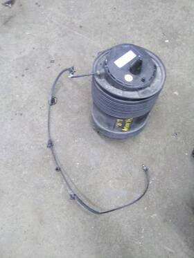 517-61724l Audi 17-19 Q7 Left Driver Air/coil Spring Rear With Air Suspension