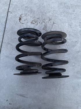 33536756983 Bmw Coil Springs Pair Rear Oem E46 323ci 325ci 330ci 00-05 Coupe