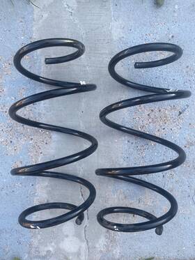 6851719 Bmw 2013-2019 F30 F32 3 And 4 Series Xdrive Factory Front Coil Springs Oem Awd