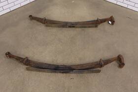15644918 Chevrolet 1992-1999 Suburban 2500 Rear Leaf Spring Oem Pair 2