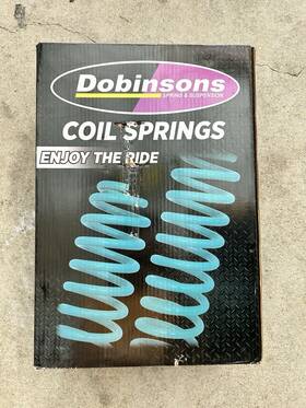 C59-269v Dobinsons Pair Rear Coil Springs For Toyota 1990-1997 Land Cruiser -