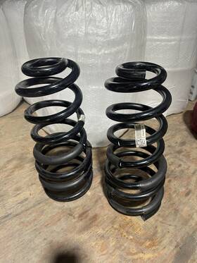 68349172aa Dodge 2019-2024 Ram 6.7l 2500 3500 Oem Rear Coil Spring L Or R 68349172