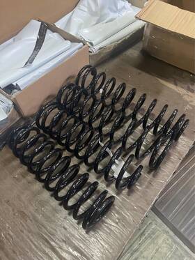 Fapo 391686524212 Return Parts Full Set 2.5 Inch Lift Coil Springs For Jeep Wrangler Jk 2007-2018