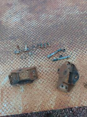 4c34-5340-ad Ford 99-04 F250 F350 Rh Right Lh Left Front Leaf Spring Hanger Bracket Oem