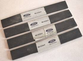 8a-5334-f Ford Nos 1949-1960 Rear Leaf Spring Clamp Rubber Liners X4 1955-1959 T-bird
