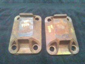 F81a-5796-ab Ford 99-16 F450 F550 Oe Rear Axle Lower U Bolt Mount Plate Block