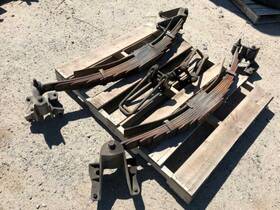 518-00407 Ford Truck 88-97 F450 Rear Leaf Springs Pair 8 Plus 1 W U Bolts 25957