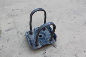 518.fd8199 Ford Truck 1998 1999 2000 Ranger Right Rear Leaf Spring Shackle Bracket 4.0l 4x2 Rwd