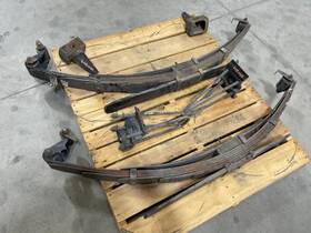 518.fd8n04 Ford Truck 04 F350 Super Duty Used Pair Set Of Left/right Rear Leaf Springs Lift Kit