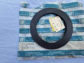 Gm 1239083 Nos 1976-1981 Chevy Chevelle Nova Camaro Front Spring Insulator See Apps