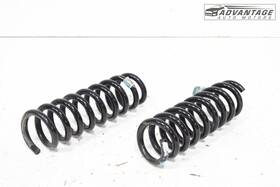 84153696 Gm 2017-2022 Chevrolet Camaro Rwd Rear Right Or Left Side Coil Spring Set Oem