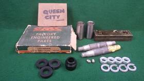 2384405 Gmc Nos Leaf Spring Shackle Set 1955-1959 450 500 Series Trucks