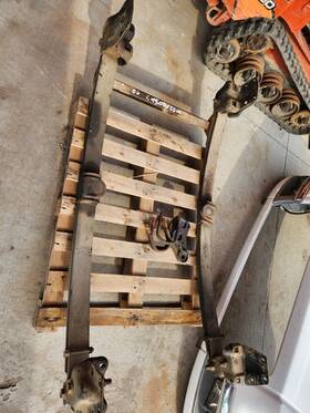 516.gm9506 Gmc Truck 03-09 Chevy C4500 C5500 Topkick Pair Front Leaf Springs 2 7000lb Axle