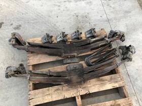 518.gm9z02 Gmc Truck 02 Wt 5500 Rear Used 11 Leaf 6 Plus 5 Pair Springs As Shown 25826