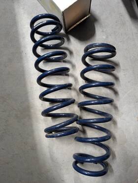 1812b0200 Hyperco 420125 - 2.5 Inch Id 12 Length Coilover Springs Pair Used