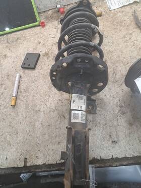 527-12008r Hyundai Rh Passenger Side 2023 Elantra Strut Sku#4380222