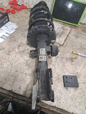 527-12105l Hyundai Lh Driver Side 2023 Santa Fe Strut Sku#4370741
