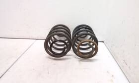 517-00950 Jeep Lj Wrangler Unlimited Stock Rear Coil Springs 2004-2006 137677