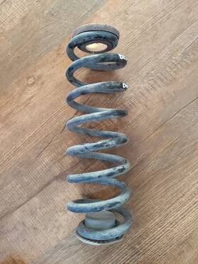 68391412ab Jeep 19 20 21 Cherokee Trailhawk Rear Coil Spring Opt. Sdj