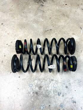 55330-j9db0 Kia 18-22 Hyundai Kona Rear Left Lh And Right Rh Side Coil Spring Pair Oem