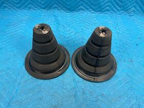 48302-60100 Lexus Lx570 Rear Coil Spring Rubber Insulator Rh And Lh Pair 2008-2021 Oem
