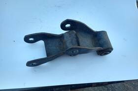 52039479aa Mopar Set Of 2 1998-2001 Dodge Ram 1500 Rear Leaf Spring Shackle