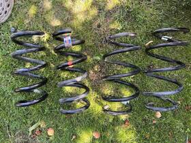 Jr3c-5560-bc Oem 2018 Mustang Gt Springs