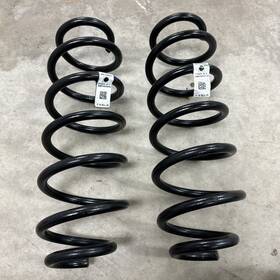 1044379-00-e Tesla 2 Model 3 Front Rh Or Lh Coil Springs 2017-2023 Oem