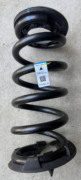 1188477-00-a Tesla 2020-2024 Model Y Rear Left Or Right Suspension Coil Spring