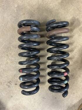 48131-04b00 Toyota Pair 2016-2023 Tacoma Oem Front Suspension Coil Springs