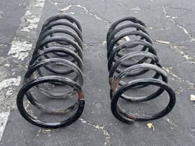 48231-6a670 Toyota 482316a670 Set Of 2 Rear Coil Spring Fits 98-07 Land Cruiser Oem