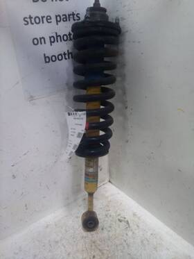 527-61697a Toyota Strut 2020 Tacoma Sku#3905708