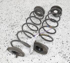 Csp-50336 Volkswagen 2012-2014 Beetle Rear Coil Spring Pair Left Right Lh Rh Oem